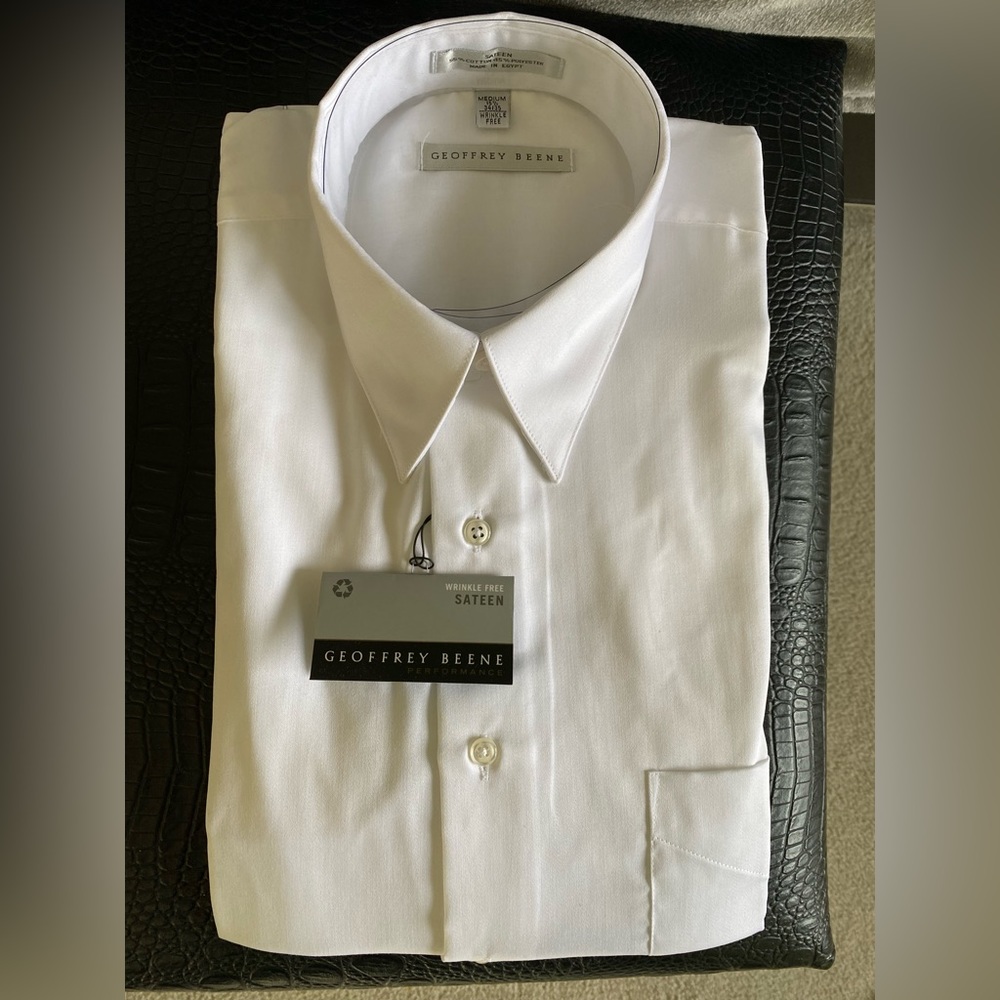 Geoffrey Beene white, wrinkle free shirt 15 1/2 34/35